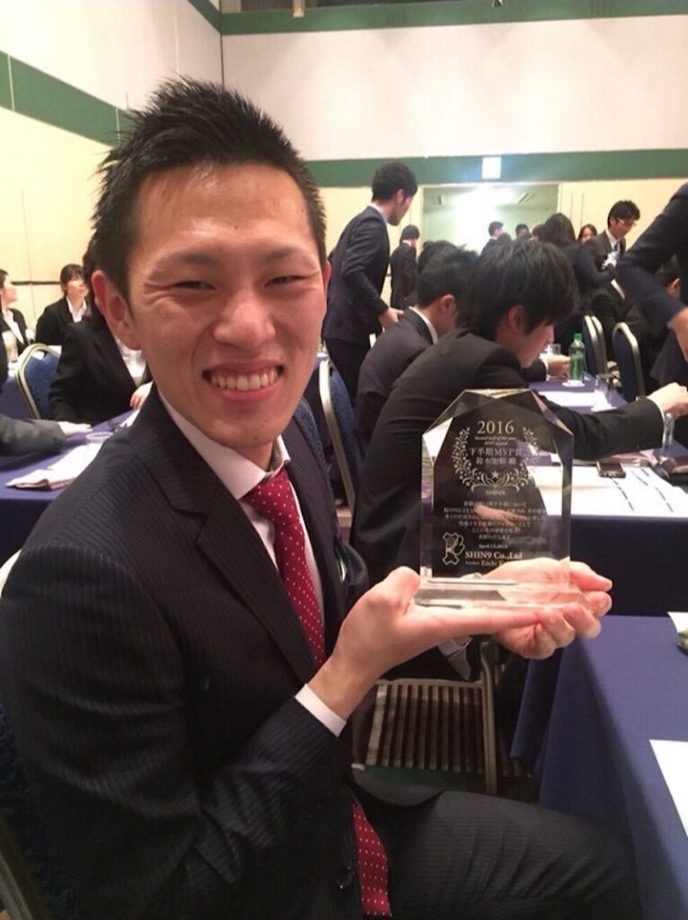院長の鈴木宏彰がMVP受賞